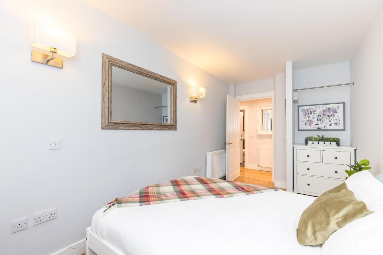 Luxury Modern 3 Bedroom Apartment In City Centre Édimbourg Extérieur photo