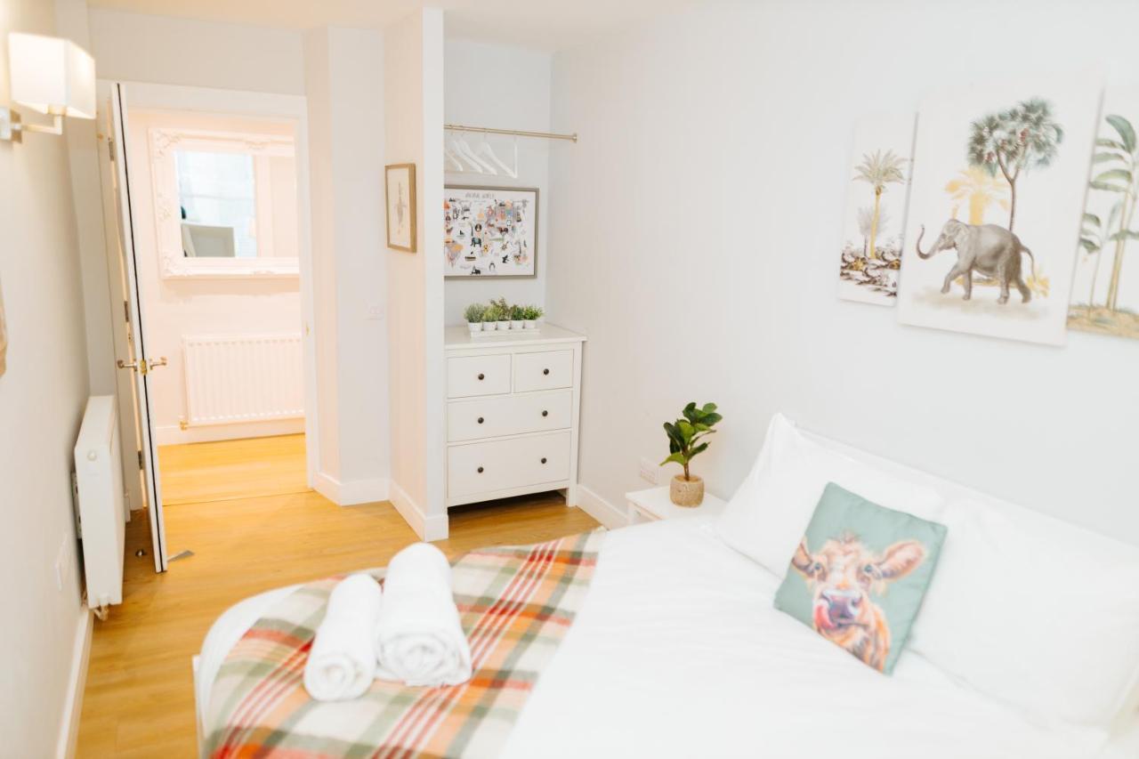Luxury Modern 3 Bedroom Apartment In City Centre Édimbourg Extérieur photo
