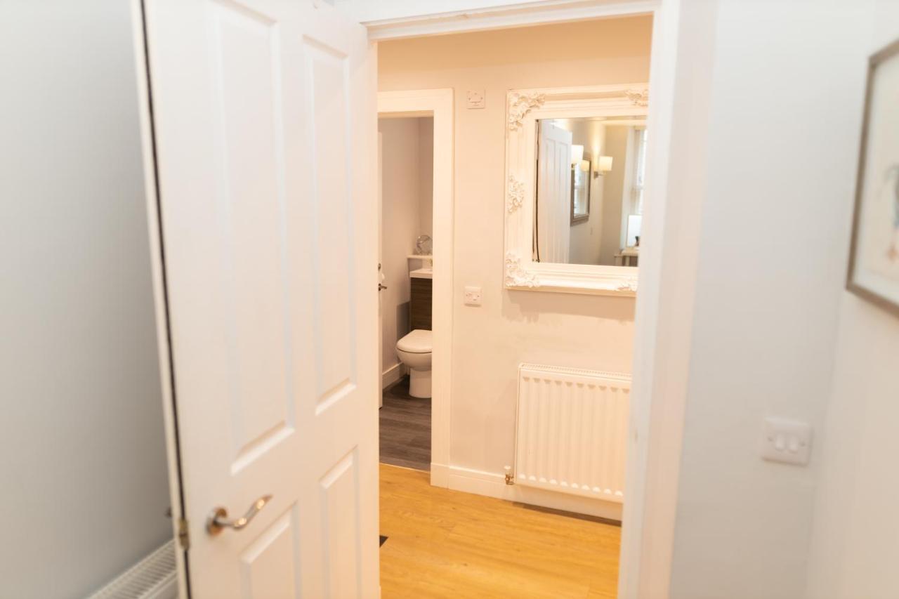 Luxury Modern 3 Bedroom Apartment In City Centre Édimbourg Extérieur photo