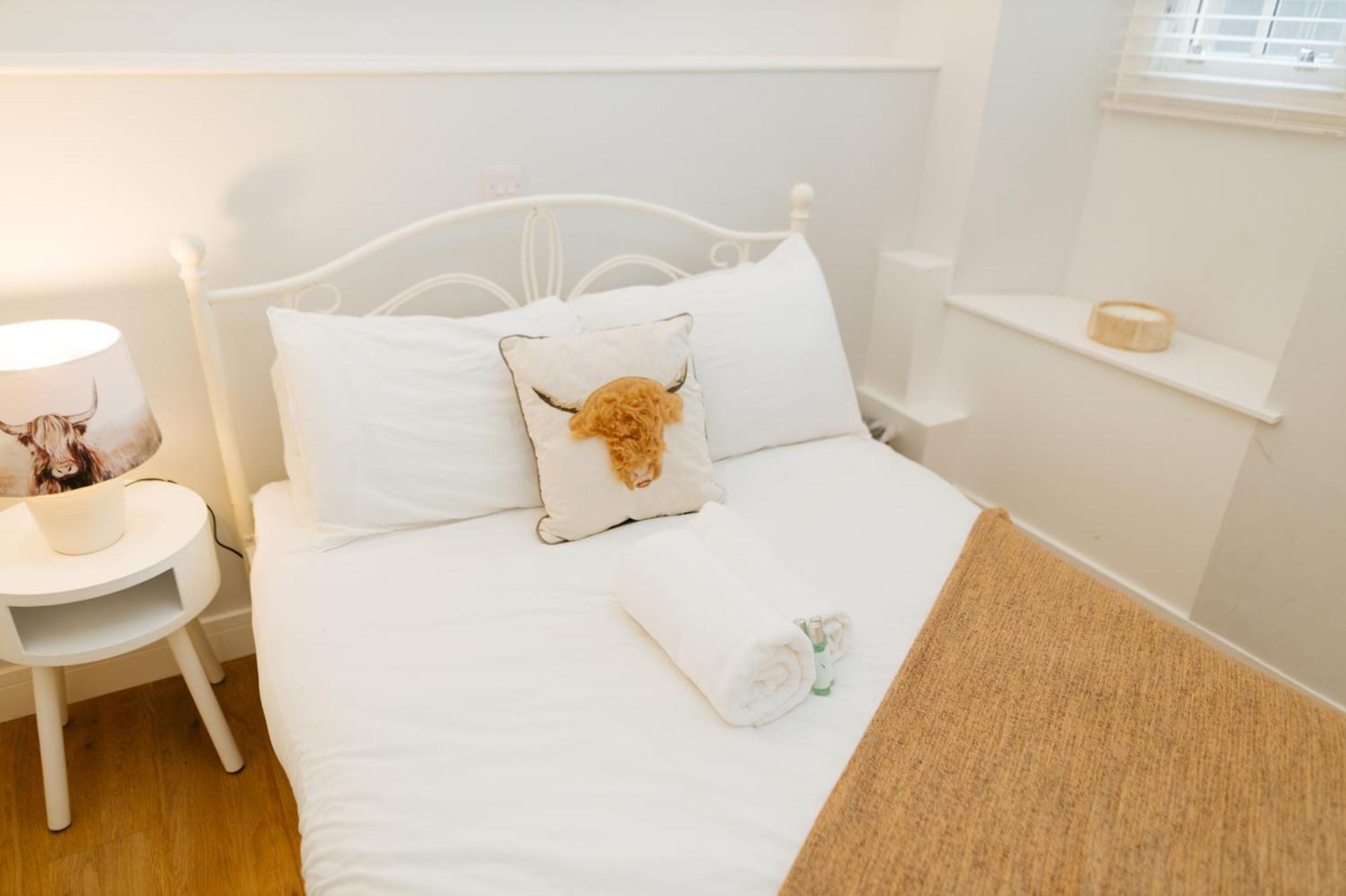 Luxury Modern 3 Bedroom Apartment In City Centre Édimbourg Extérieur photo